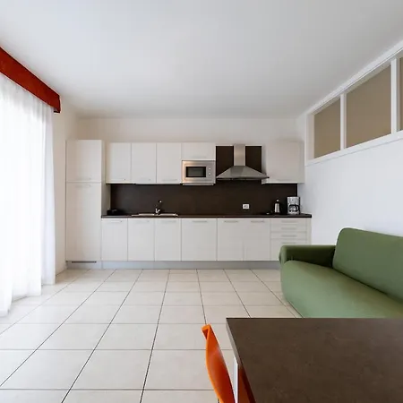 La Corte Danese Apartmanhotel Torri del Benaco