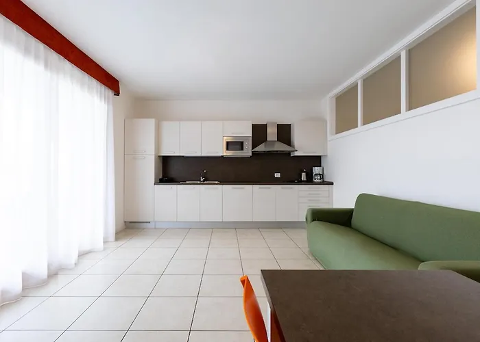 La Corte Danese Aparthotel Torri Del Benaco