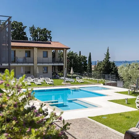 Aparthotel La Corte Danese Torri Del Benaco