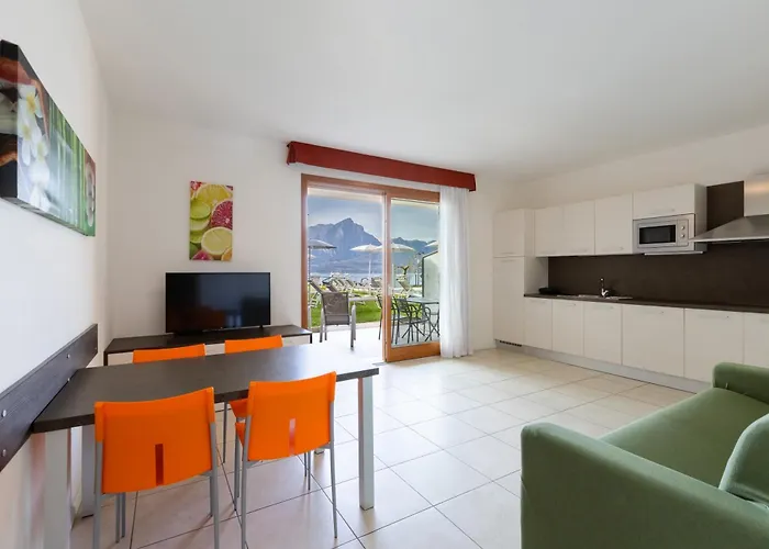 La Corte Danese Lejlighedshotel Torri Del Benaco